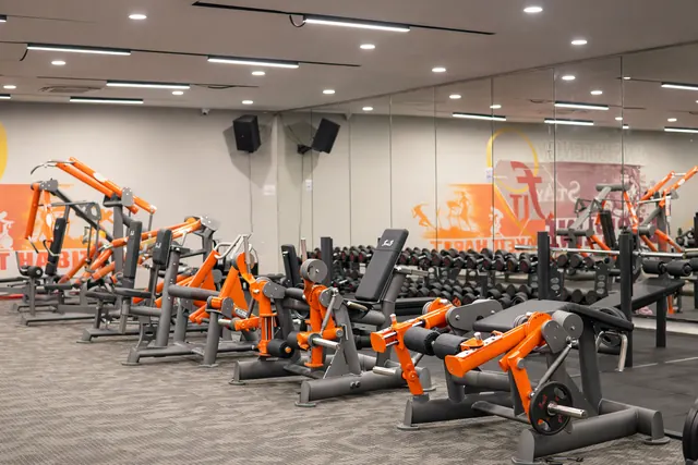 Fitness9 Kompally — spacious modern training floor
