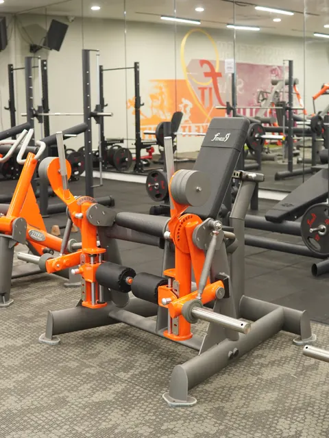 Fitness9 Kompally — weights and resistance machines