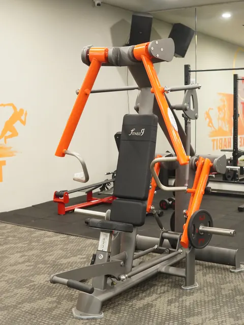 Fitness9 Kompally — spacious modern training floor