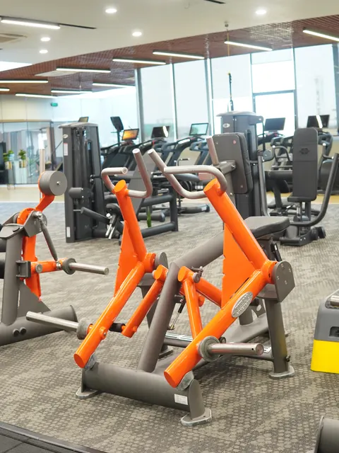 Fitness9 Kompally — strength training machines